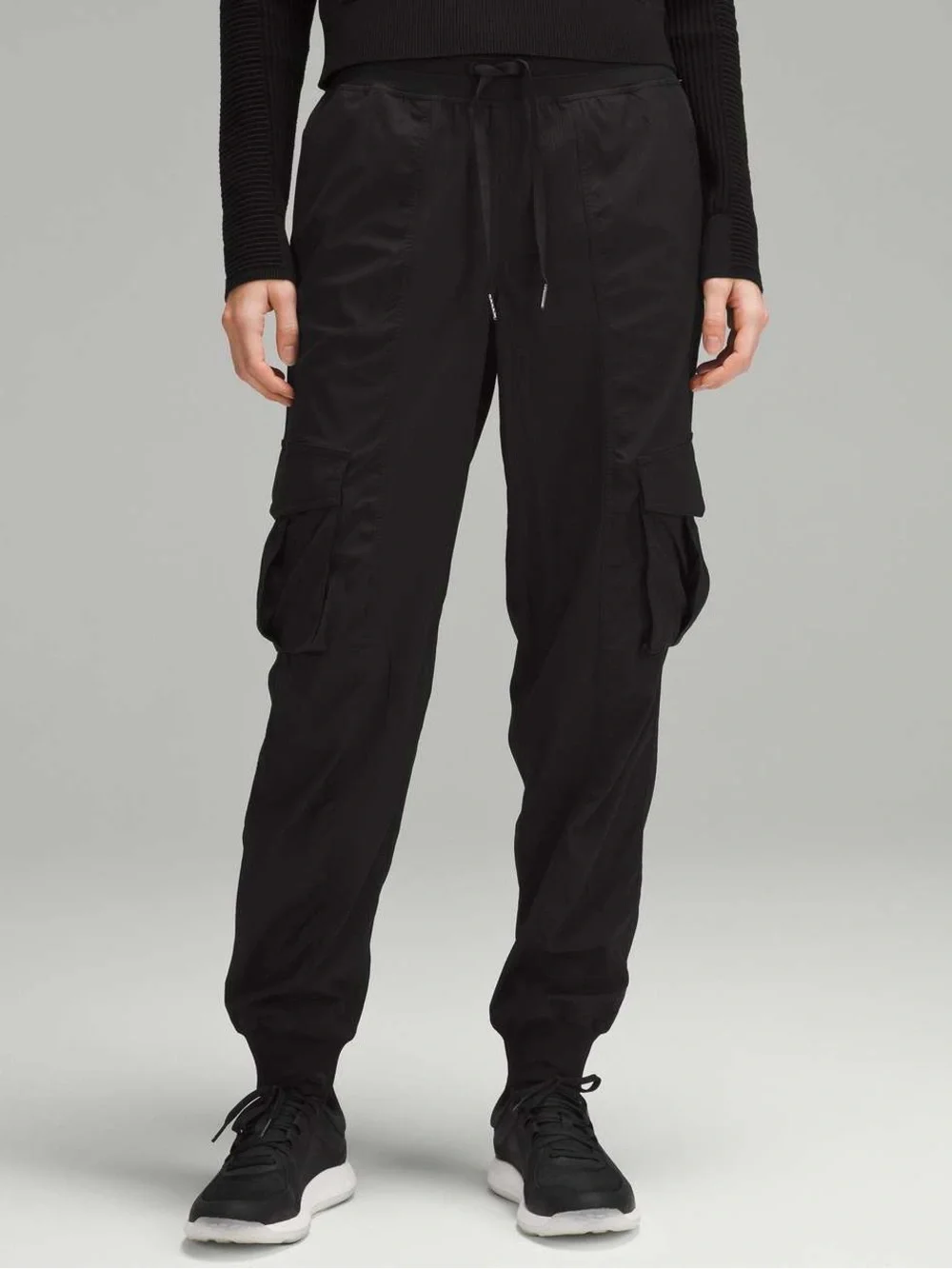 Lululemon Dance Studio Relaxed-Fit Mid-Rise Cargo Jogger Black NWT Size M